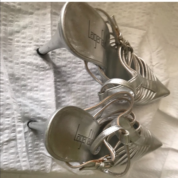 Silver heel - Picture 2 of 3